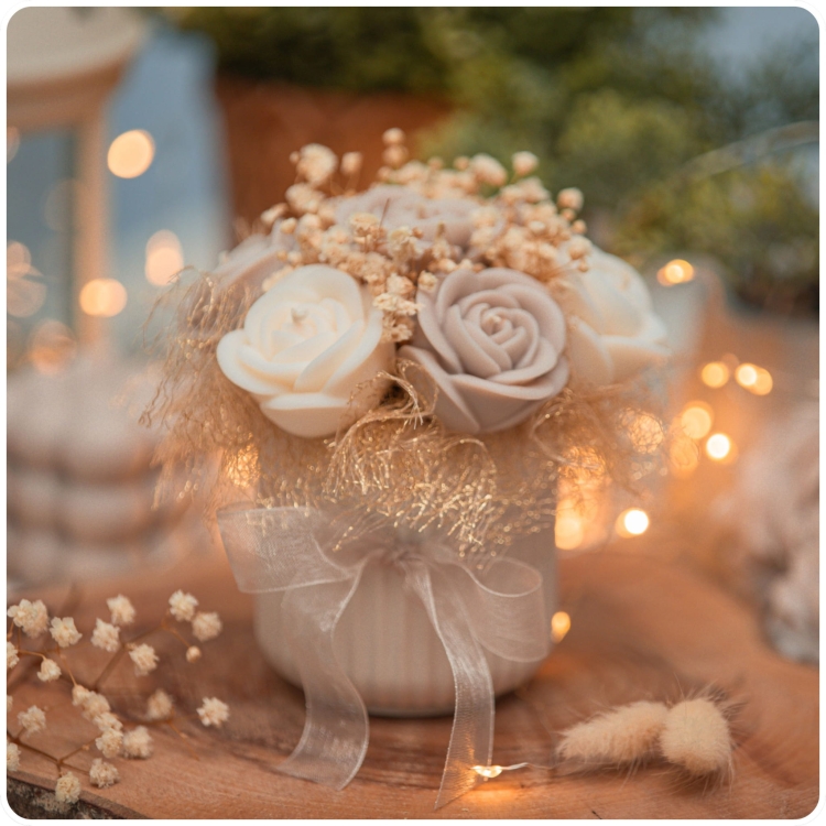 Flower Box Świece Sojowe Beż gips polimerowy