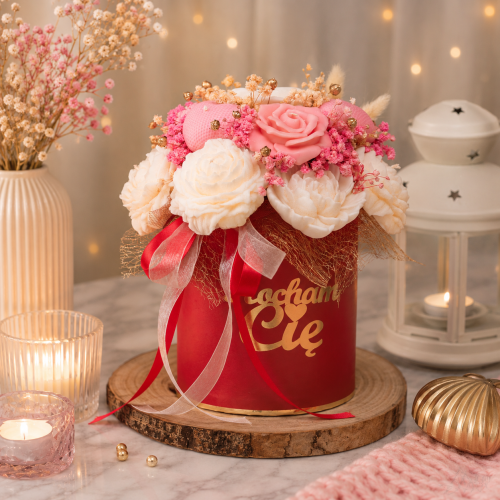 flower-box-ze-swiec-sojowych-na-prezent-pudelko-do-flower-boxa-czerwone-kocham-cie-6.jpg